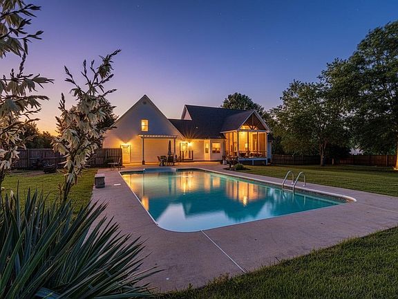 2nd image of 11900 Country Estates Dr