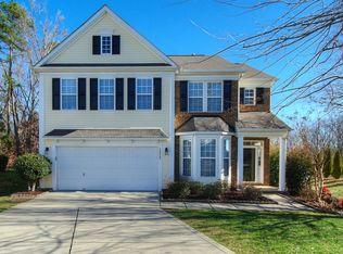 10040 Paisley Dr, Charlotte, NC 28269