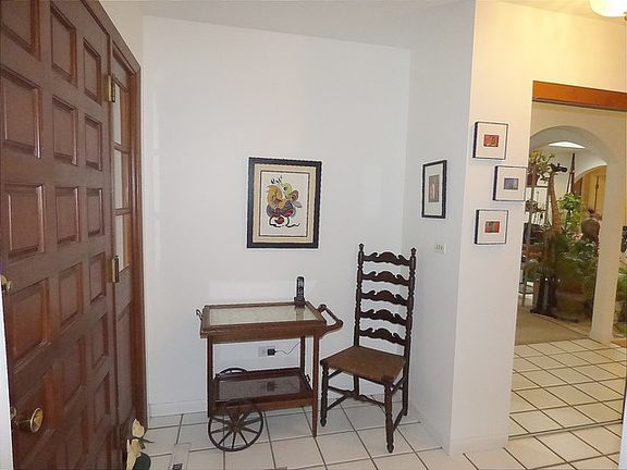 5th image of 853 N Sanborn Dr