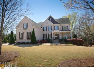 1055 Lillian Dr, Alpharetta, GA 30004