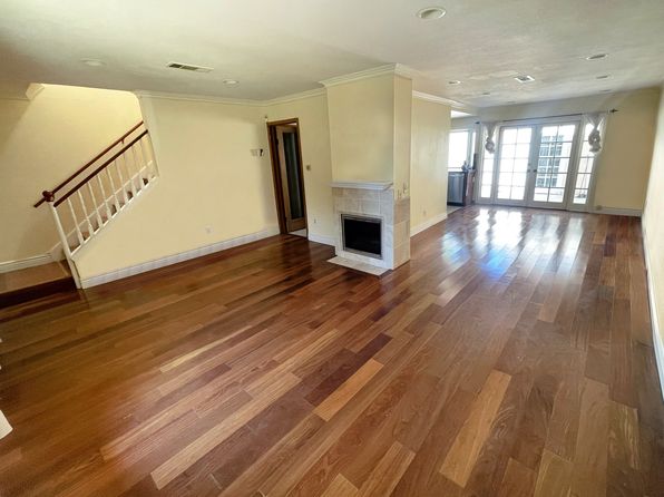 2771 Caminito Cedros