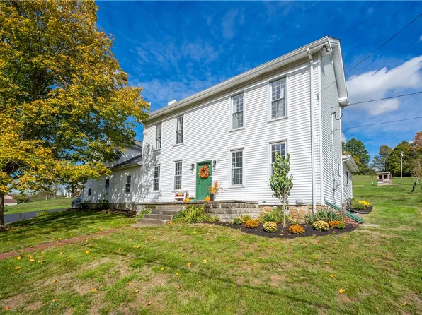 545 Lakeview Dr, Washington, PA 15301