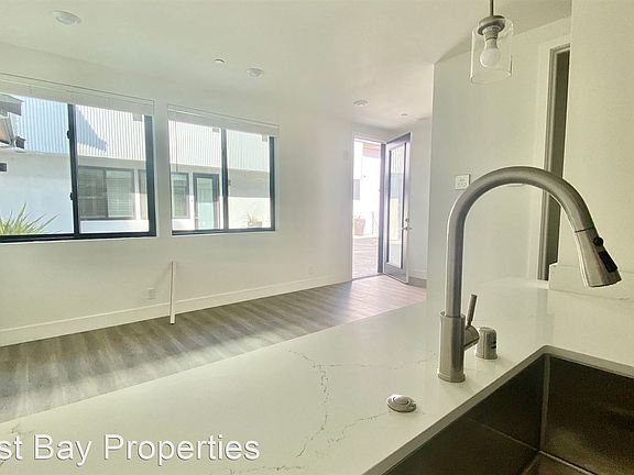 4th image of 3253 Ettie St #5