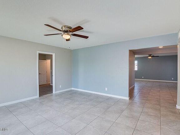 5th image of 2630 W Columbine Dr