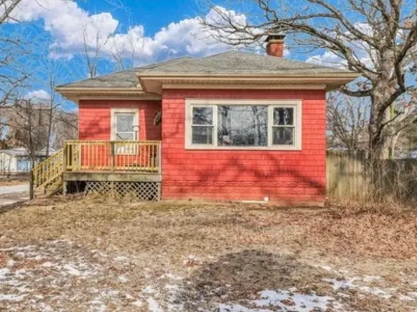 606 W Oak St, Mahomet, IL 61853