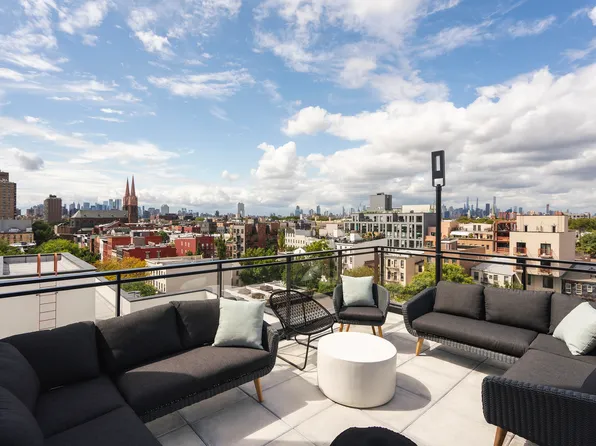 222 Johnson Avenue image 13 of 15