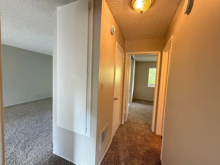 Sharis Apartments — Photo 118