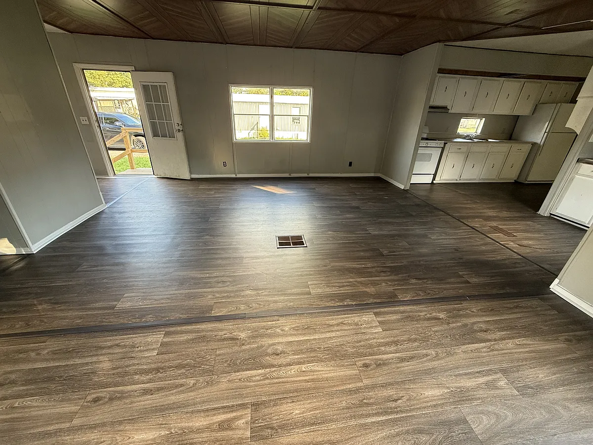 Building Photo - 168 Thor Ln