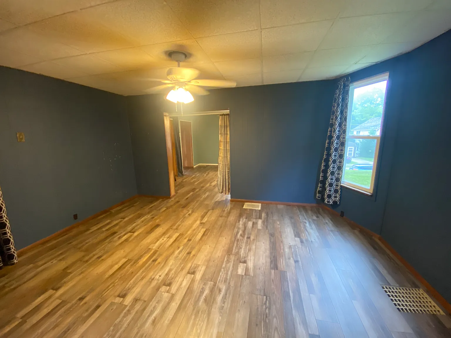 2 bed, $850 — Photo 2