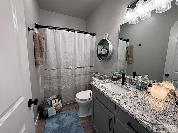 5th image of 441 N Curlew Dr