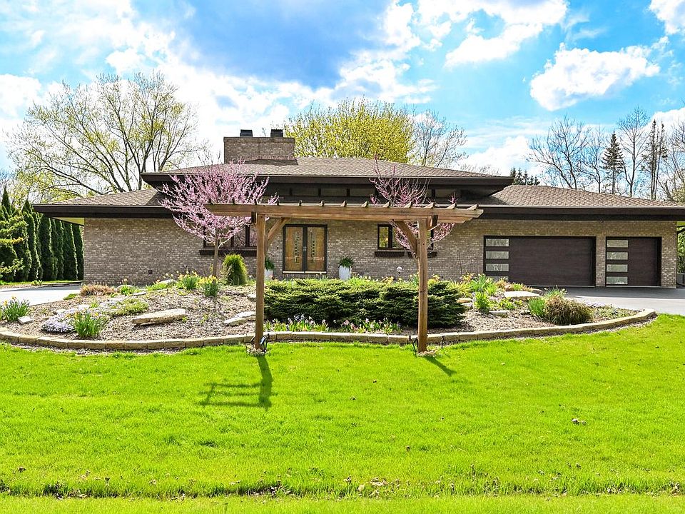 1st image of 2115 Underwood PARKWAY