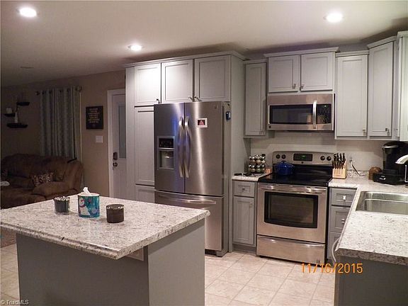 4th image of 6945 Barkwood Dr
