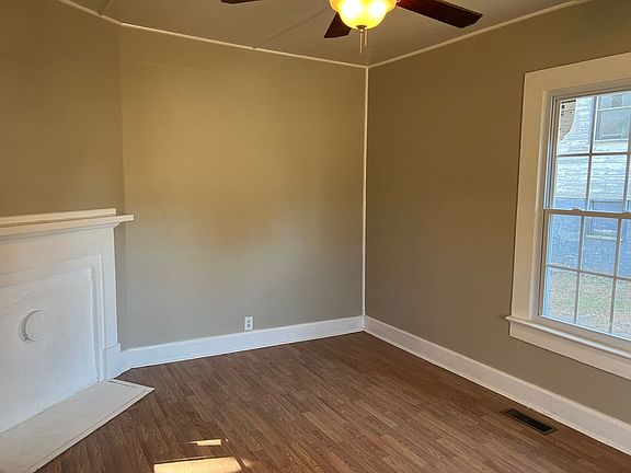 5th image of 505 S Elm St