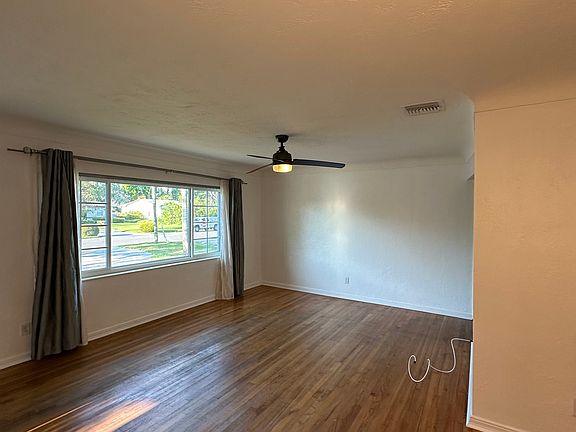 2nd image of 2254 Lamparilla Way S