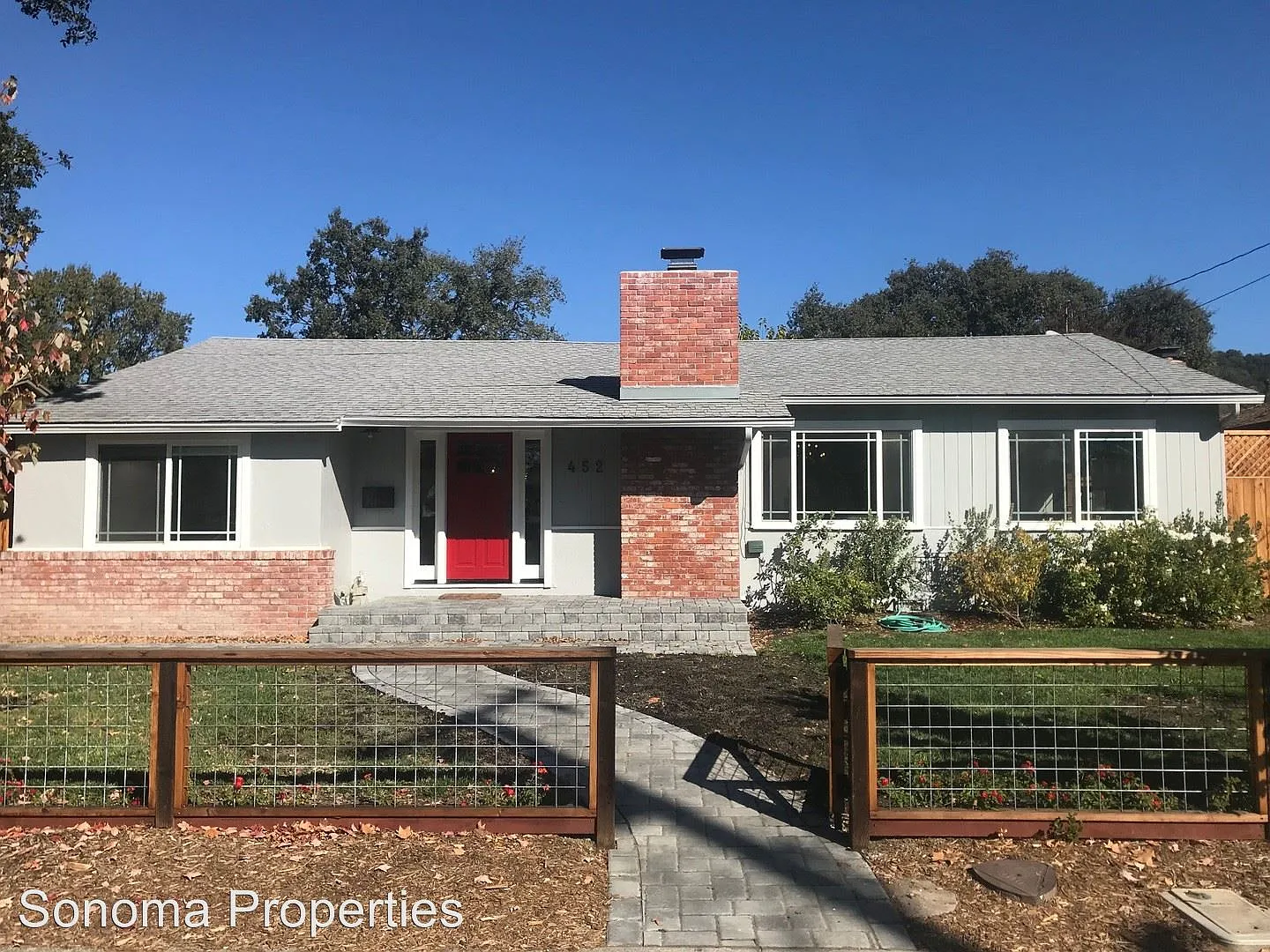 452 Claudia Dr photo 1
