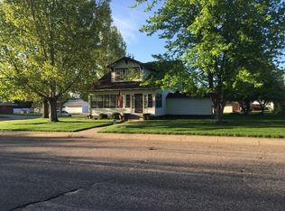 881 5th St, Chappell, NE 69129