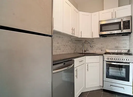 Rented by SERHANT. | media 7