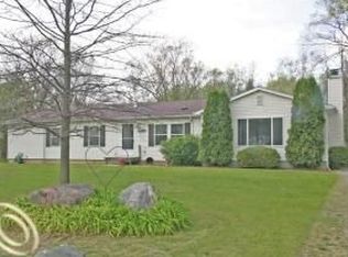 35666 Ronald St, Romulus, MI 48174