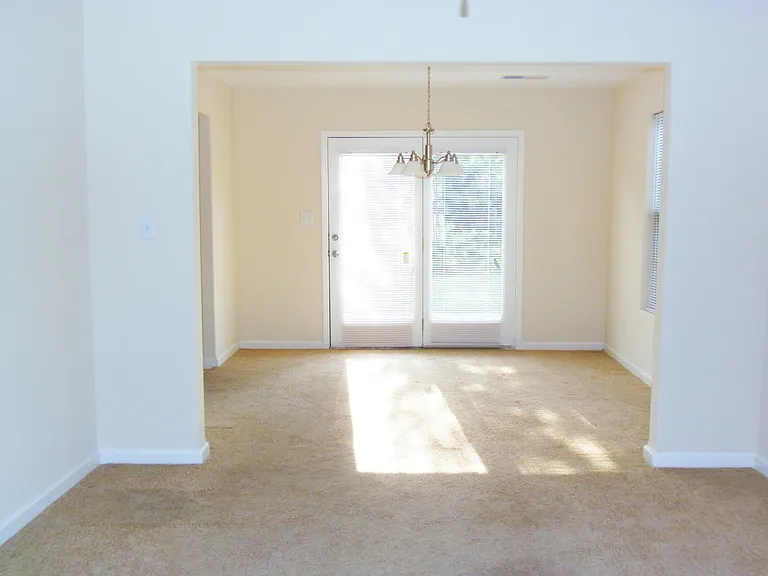 2536 Sun Seeker Ct — Photo 1