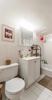 Rented by Bond New York | media 10