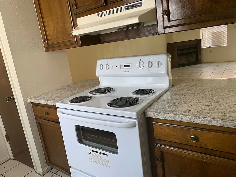 8150 Bayou Fountain Ave — Photo 6