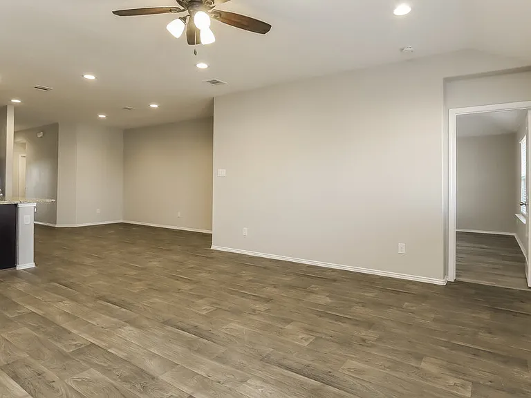 8102 Rose Petals Ln — Photo 3