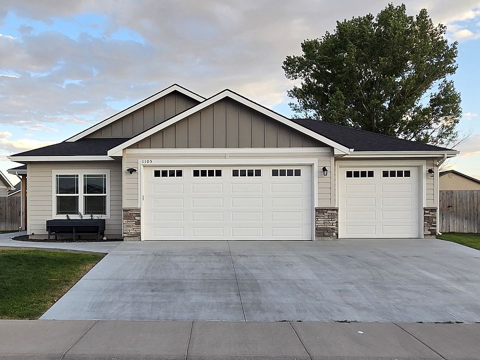 1st image of 1105 SW Camille Dr