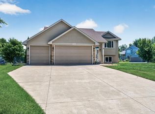 15347 Wintergreen St NW, Andover, MN 55304