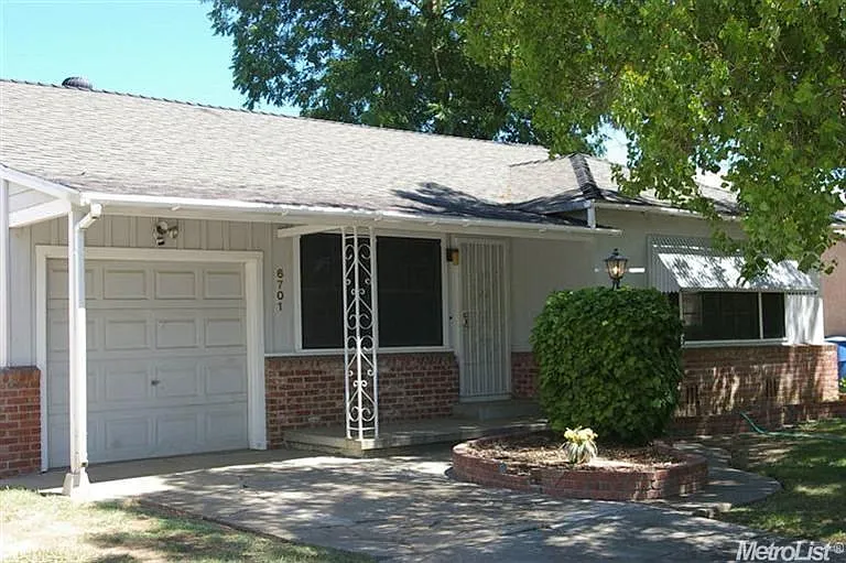 6701 San Joaquin St photo 1