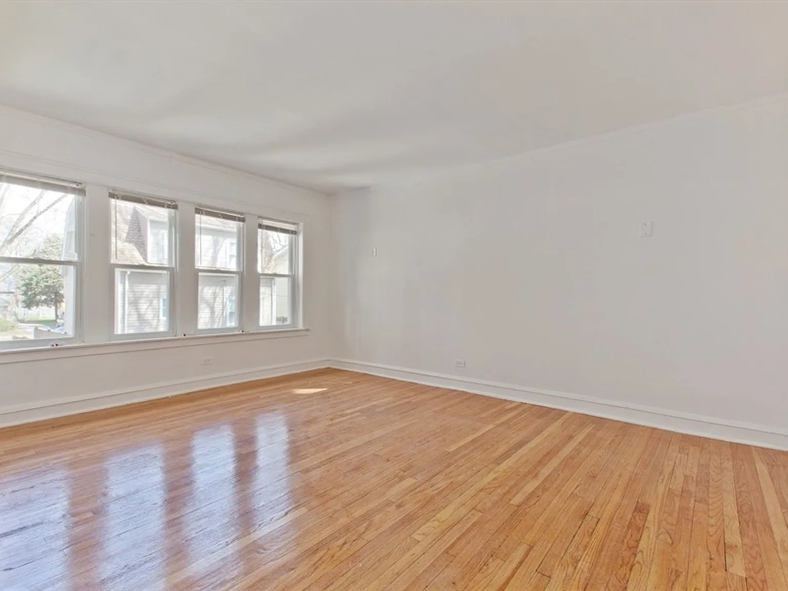 11932 S Stewart — Photo 4