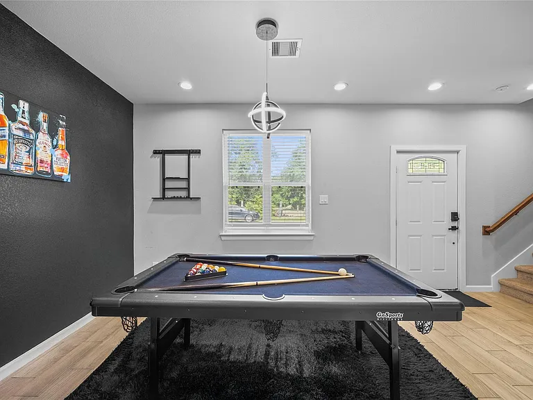 7418 Mount St — Photo 5
