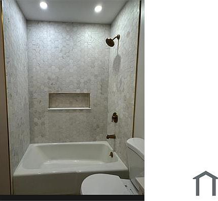 5th image of 2033 Linden Ave #2R