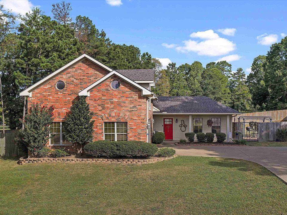 1st image of 6 Chase Creek Dr S