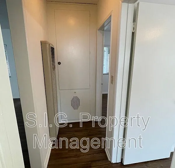 501 S 7th St #F — Photo 8