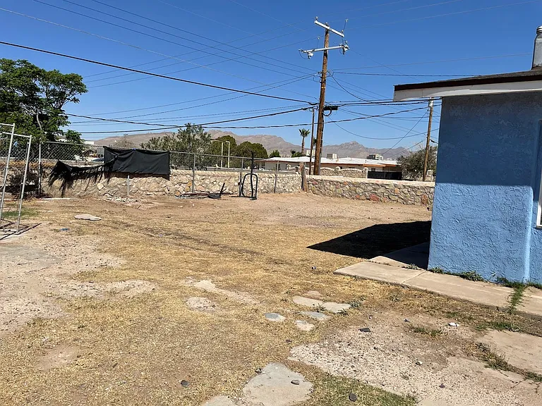 5330 Delta Dr — Photo 12