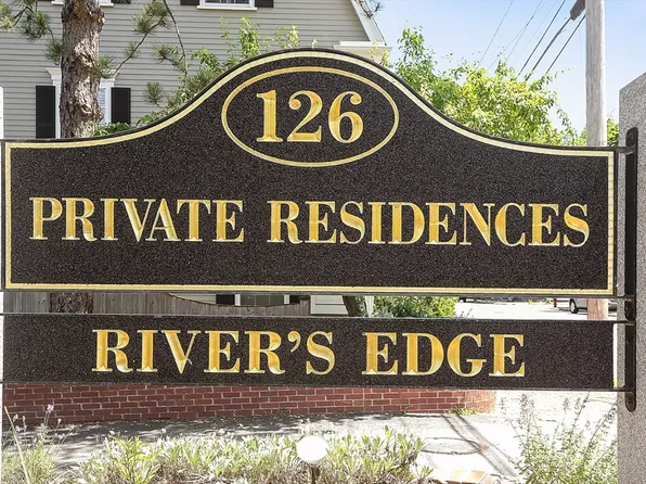 126 Merrimac St Unit 15, Newburyport, MA 01950