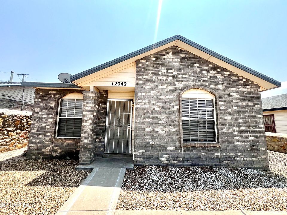 1st image of 12042 Royal Woods Dr