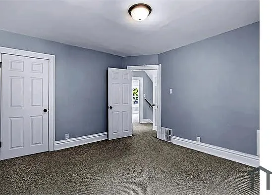 443 N Hinkley Ave — Photo 2