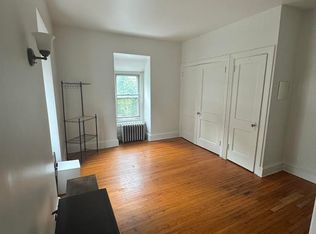 212 S 41st St #3RR, Philadelphia, PA 19104