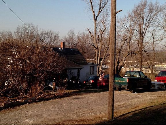 2nd image of 900 S Turner Ave