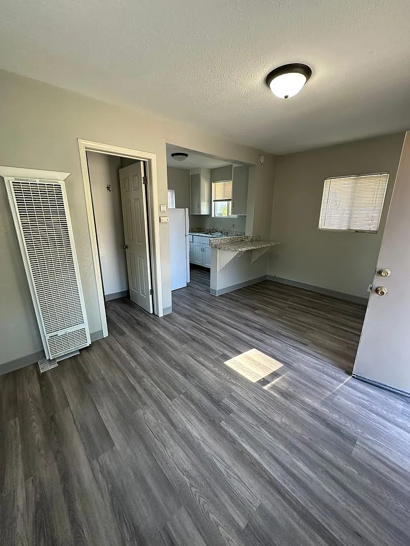 317e20 — Photo 2