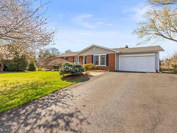 2nd image of 13316 Pepper Ct