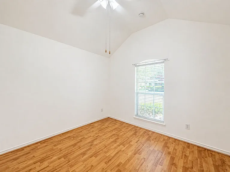 1612 Warm Springs Dr — Photo 18