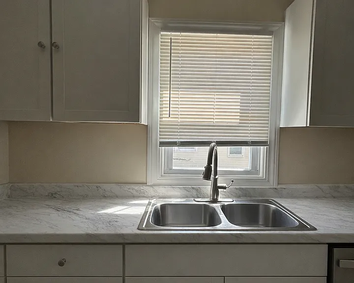 620 Addison Ave — Photo 8
