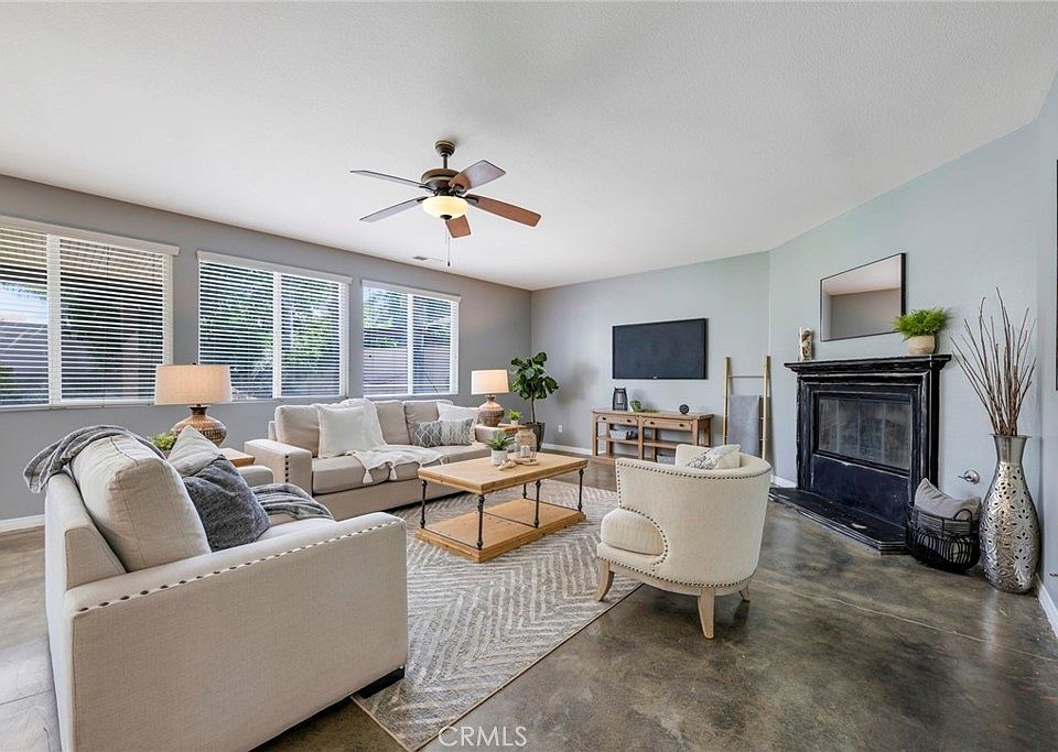 1st image of 28836 Waterford St