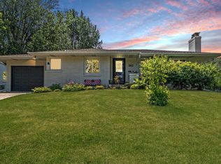 382 Haskell St E, West Saint Paul, MN 55118