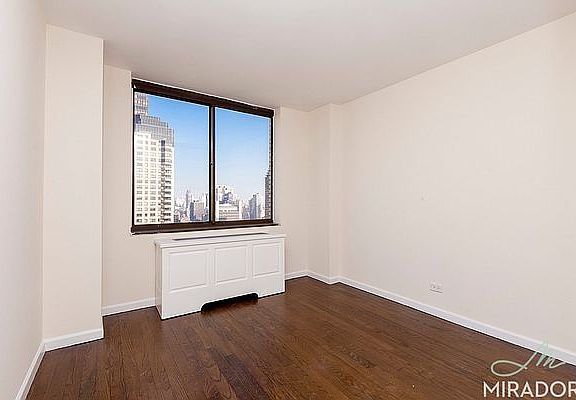 3rd image of 245 E 44th St APT 3A