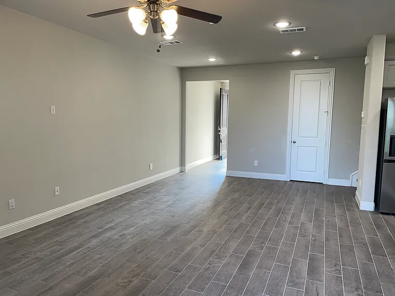 1752 Redding St — Photo 11