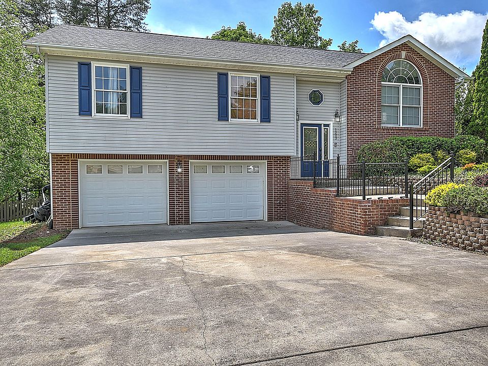 1st image of 169 Ashley Dr
