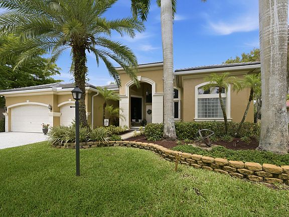 3rd image of 10561 NW 66th Street